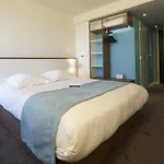 Ibis Styles Bordeaux Arena 3* بوجْلِ
