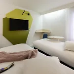 Ibis Styles Bordeaux Arena فندق