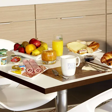 Ibis Styles Bordeaux Arena מלון 3*