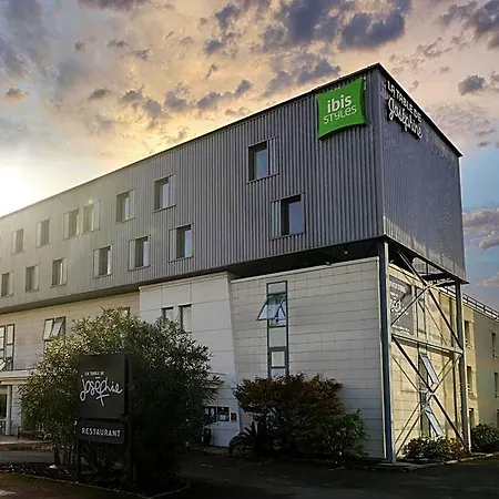 מלון Ibis Styles Bordeaux Arena 3*