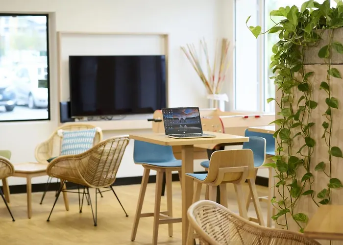 Ibis Styles Bordeaux Arena Отель