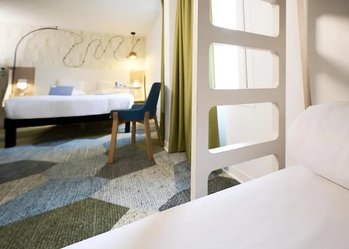 Ibis Styles Bordeaux Arena מלון 3*