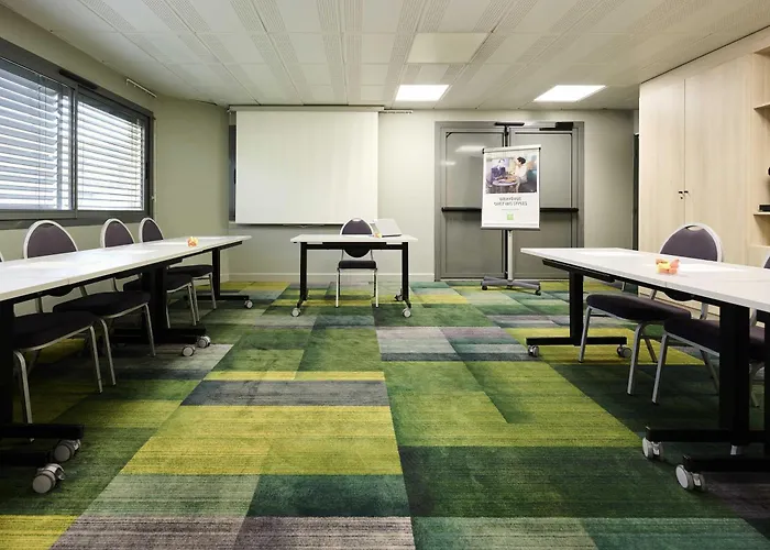 Отель Ibis Styles Bordeaux Arena 3*