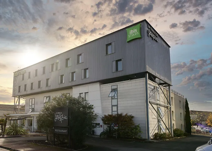 Ibis Styles Bordeaux Arena 3* Бегль